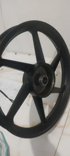 Roda traseira da factor 160