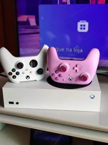 XBOX SERIES S 512GB 4K 2 CONTROLES (ACEITO CARTÃO ATÉ 12X)