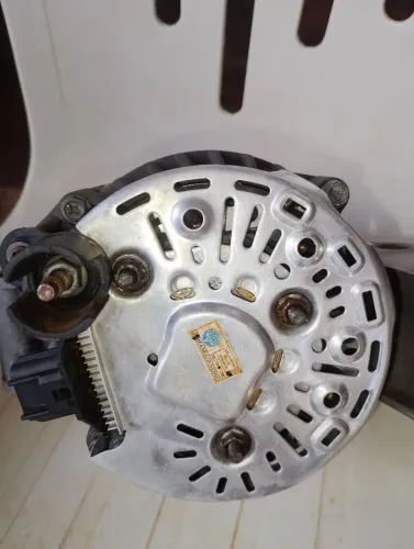 VENDE-SE ALTERNADOR FORD FOCUS 1.6 2007/2008