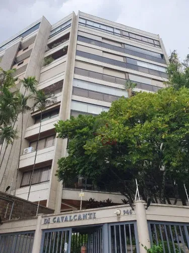 Apartamento com 3 dormitórios para alugar, 180 m² por R$ 9.341,67/mês - Jardim Guarani - C
