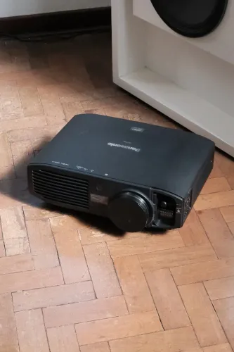 Projetor Panasonic PT AE7000