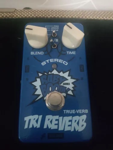 Pedal Tri reverb