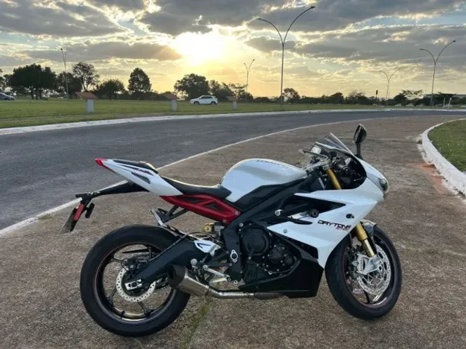 Daytona 675R