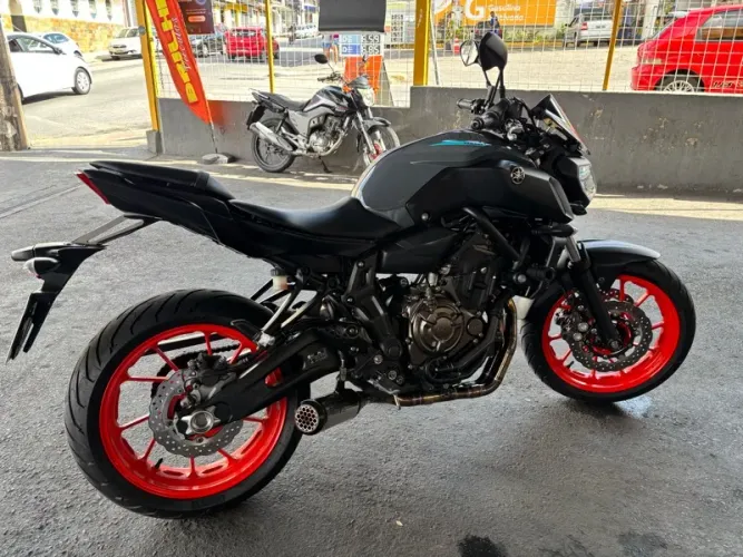 Yamaha MT-07 700 cc 