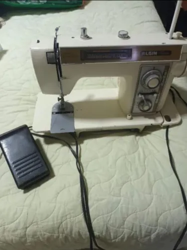 Máquina singer Elgim