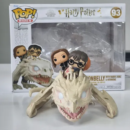 Funko Ukranian Ironbelly - With Harry, Rony e Hermione 93