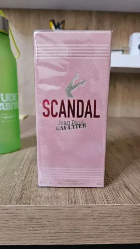 Perfume Scandal Eau de Parfum 80ml