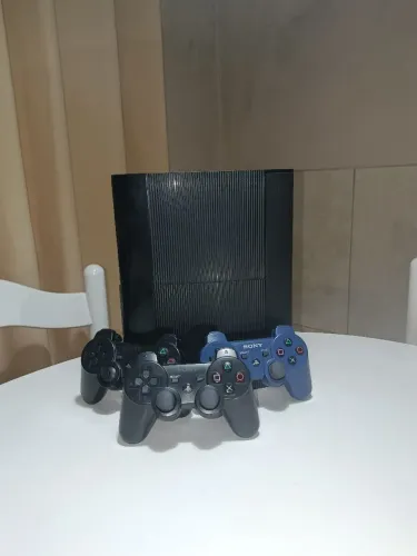 Vende-se Playstation 3.