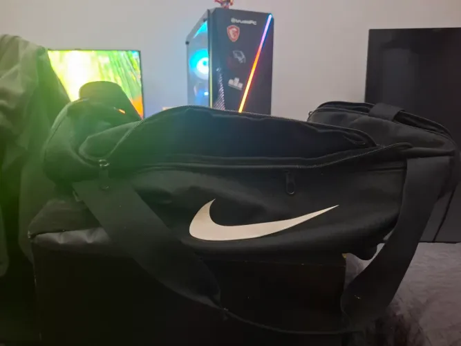 Mala nike 65L - Estado Excelente