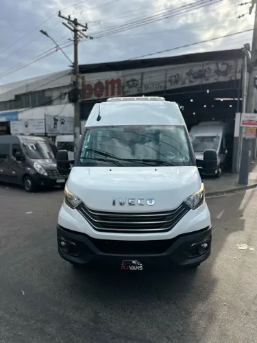 Iveco Daily Minibus 50-180 Fretam.(diesel)(e6) 2025