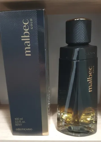 Perfume Malbec Gold, 100 ml (quase cheio).
