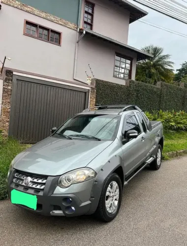 Fiat Strada Adventure1.8/ 1.8 Locker Flex CD 2012