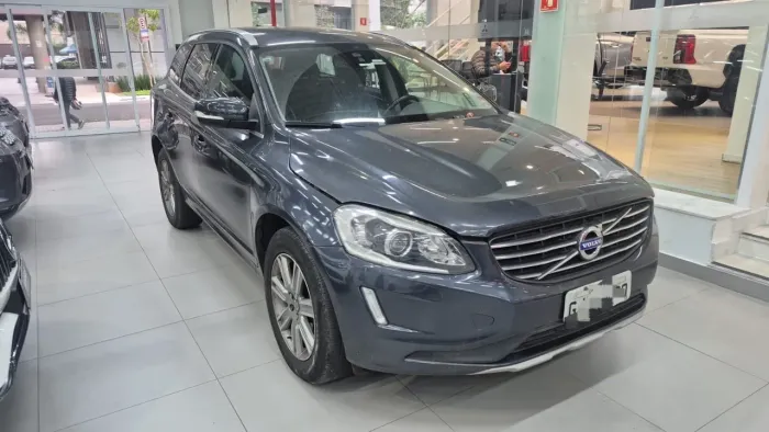 Volvo XC 60 T-5 Kinetic 2.0 245cv FWD 5P 2017