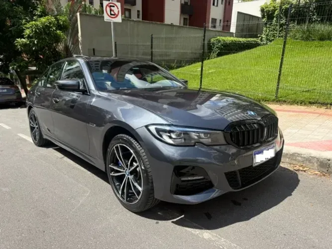 BMW 330E M Sport 2.0 Turbo Híbrido AU 2022