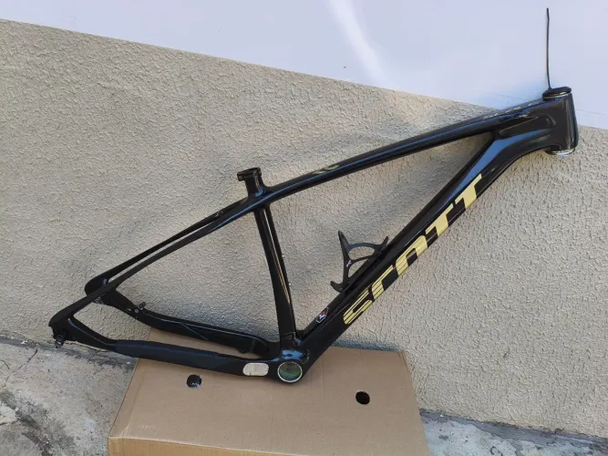 Quadro de carbono Scoot RC