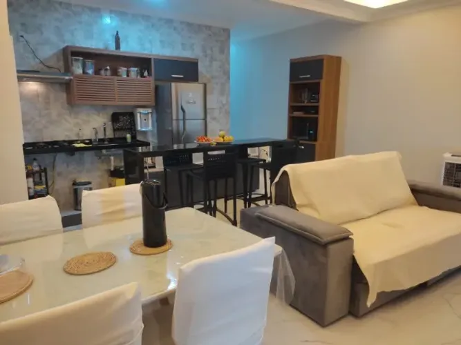 EXCELENTE CASA DE PRAIA PARA VENDA, COM 195 METROS QUADRADOS, 3 QUARTOS EM LAGOINHA/CE