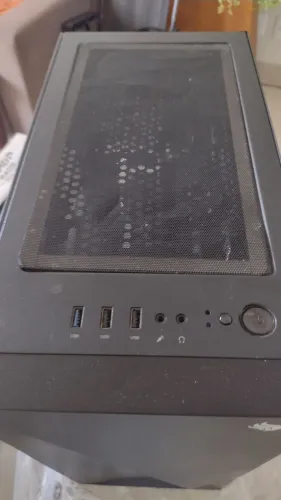 VENDO GABINETE GAMER ( SEMI-NOVO , USADO )