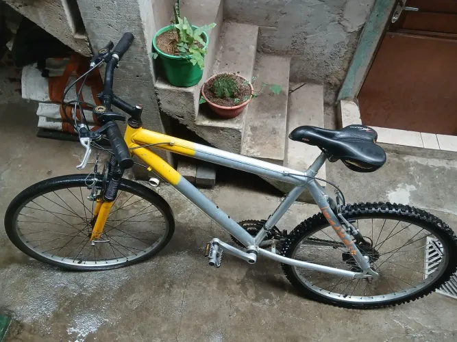 Bicicleta usada, aceito propostas! Porém, não altero o valor!