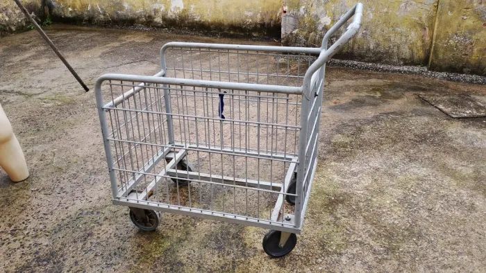 Vendo carrinho de carga