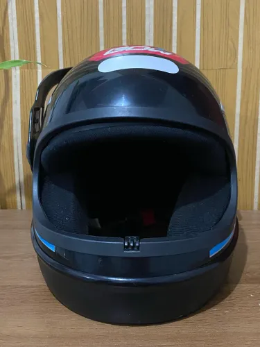 Capacete feminino 