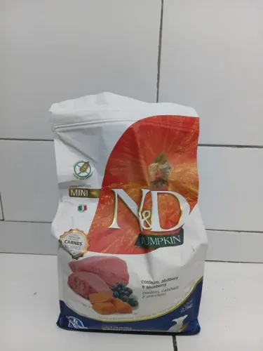 Ração Farmina N&D Pumpkin Carnes Nobres Cordeiro para Cães Adultos de Raças Pequenas
