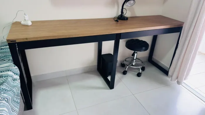 Mesa Escrivaninha com gaveta