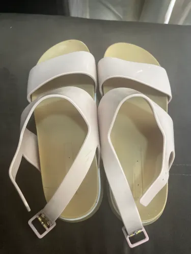 Sandalia Melissa