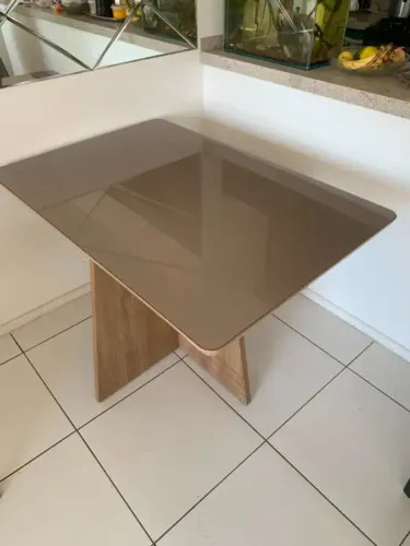 Mesa de jantar 4 lugares