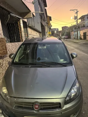 Fiat Idea Attractive 1.4 Fire Flex 8V 5P 2013