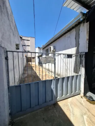 CASA RESIDENCIAL - AV. CORONEL DOMINGOS GOMES DE ALMEIDA