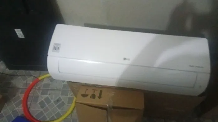 Ar condicionado completo com defeito