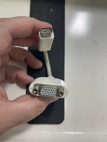Cabo Apple Mini DisplayPort ? VGA.