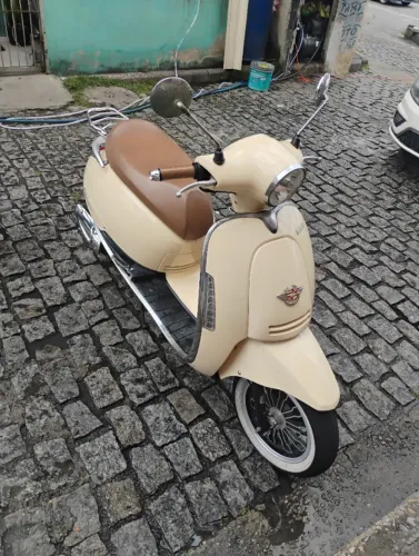 vendo urgentemoto motorino cappuccino 150 cilindradas ano. 2019