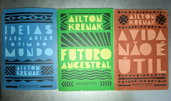 LIVRO AILTON KRENAK<br><br>Ideias para adiar o fim do mundo<br><br>Futuro ancestral<br><br>A vida não é útil