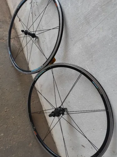 Roda Shimano 700c  (detalhe)