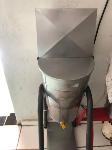 Vendo máquina de sorvete