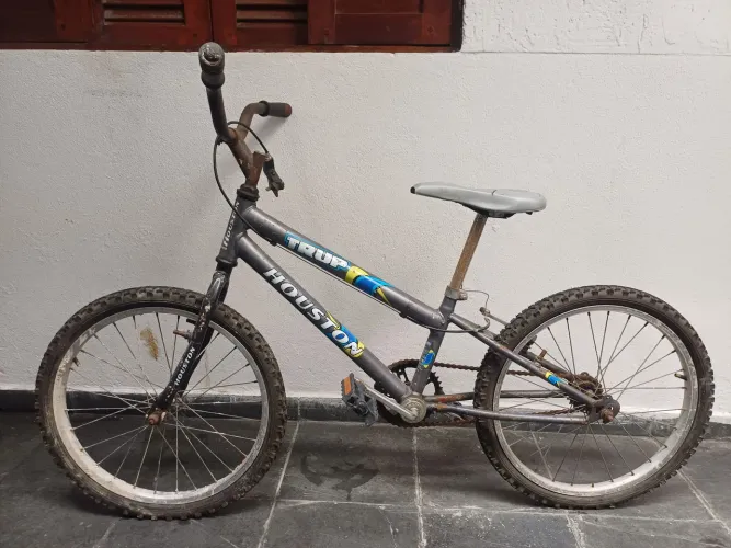 Vendo Bicicleta Infanto juvenil precisa de manutenção