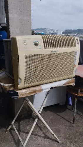 Ar condicionado de janela Consul 7.000btus 127v