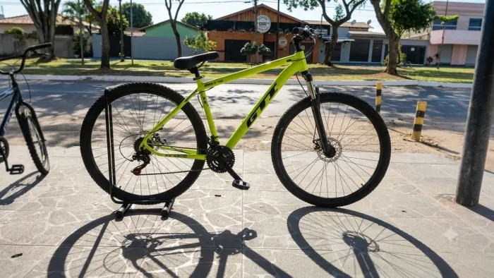 BICICLETA GTI AMARELA ARO 29 ? NOVA!