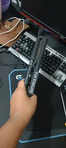 Placa de vídeo RTX 3060 12GB baixo uso