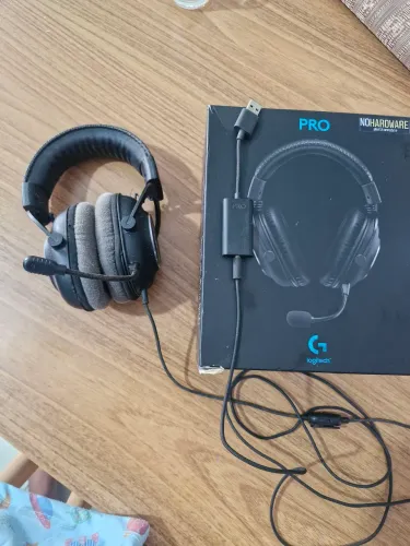 Fone logitech g pro 