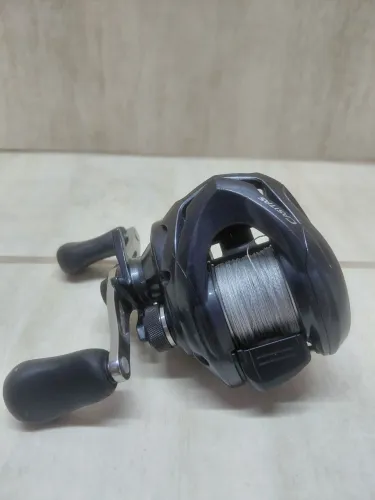 Carretilha Shimano Casitas 151HG