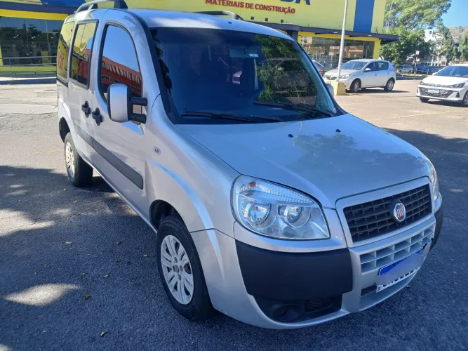Fiat Doblo Essence 1.8 Flex 16V 5P 2014