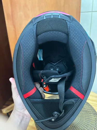 Vendo capacete TAM 62