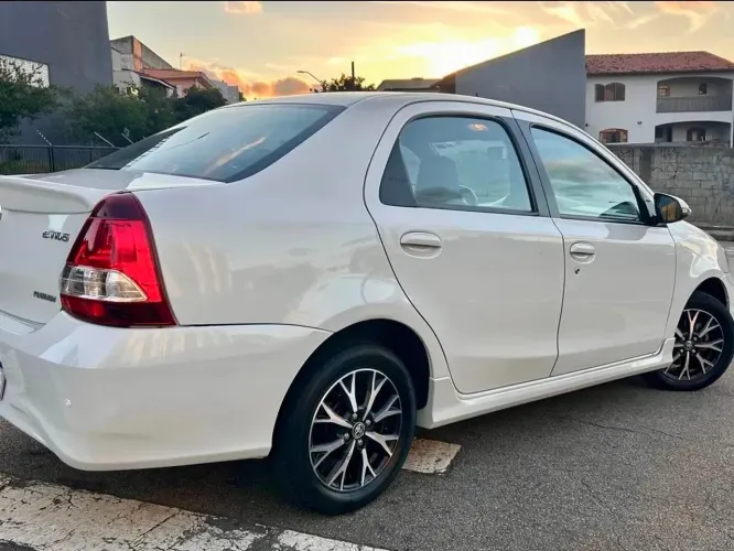 Toyota Etios XLS 1.5 Flex 5P Aut. 2017