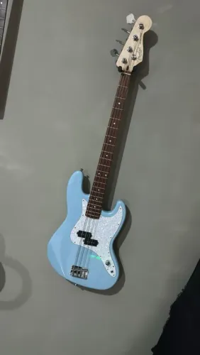 Baixo Fender Signature Mark Hoppus
