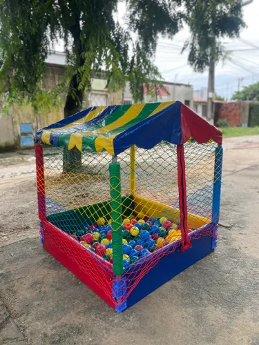Aluguel de Piscina de Bolinhas Festa Infantil