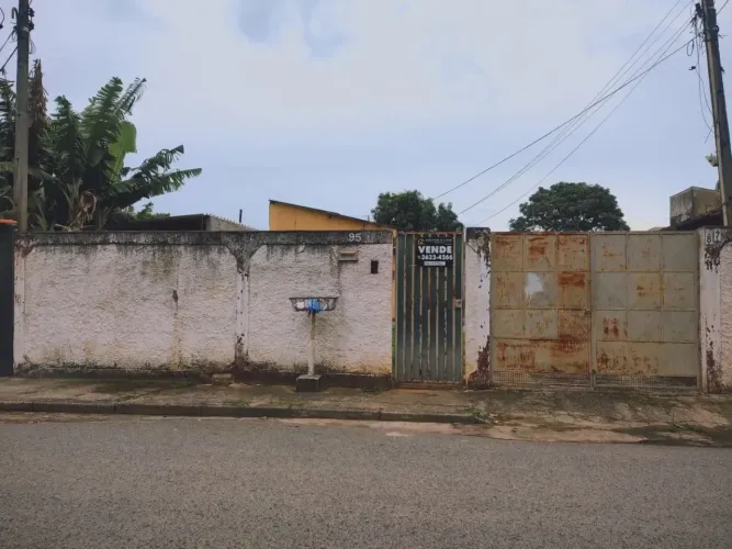 Casa com 2 dormitórios à venda, 120 m² por R$ 300.000,00 - Esplanada Independência - Tauba