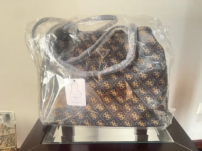 Bolsa feminina Guees