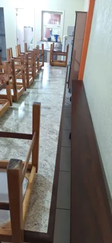 Mesa para salão de festa